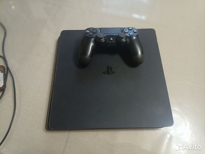 Sony Playstation 4 Slim 1TB