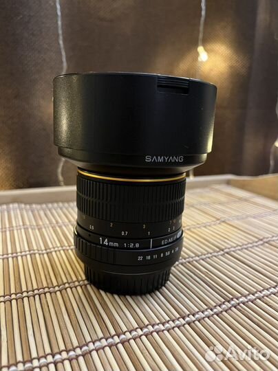 Объектив Samyang 14mm f/2.8
