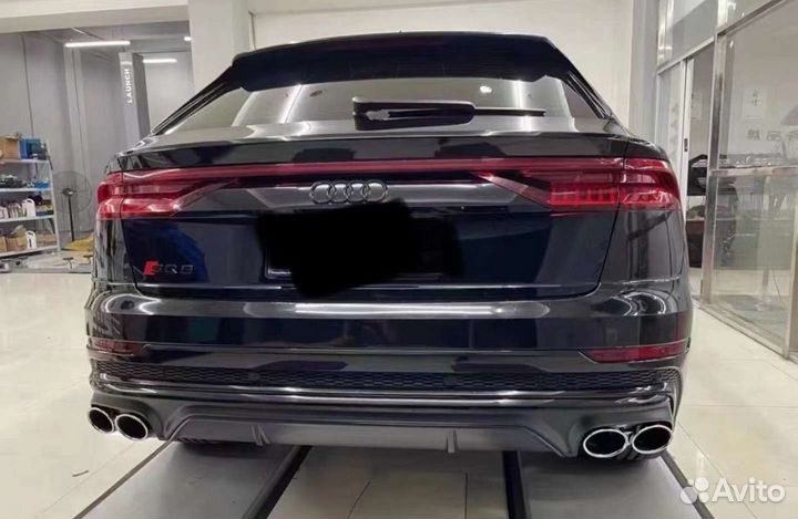 Диффузор заднего бампера Audi Q8 в стиле SQ8