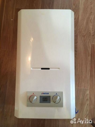 Газовая колонка нева