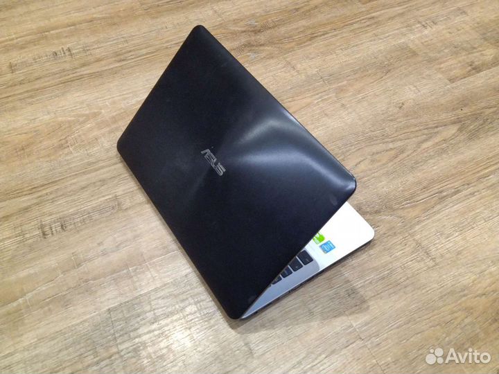Ноутбук asus x555l i3-5510U Gefore 940m