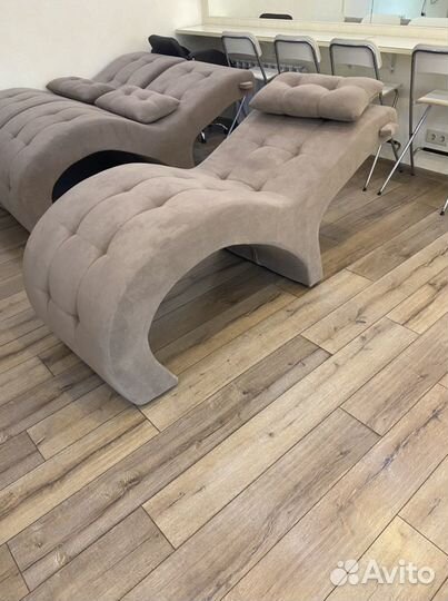 Анатомические кушетки для наращивания ресниц