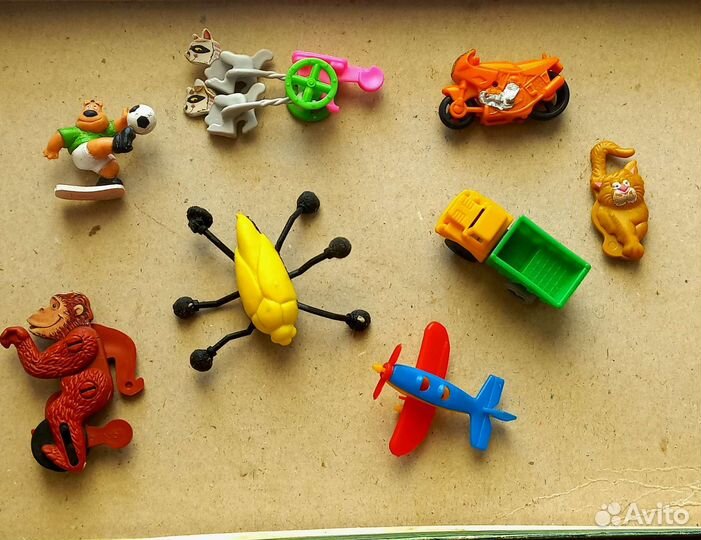 Игрушки из киндера