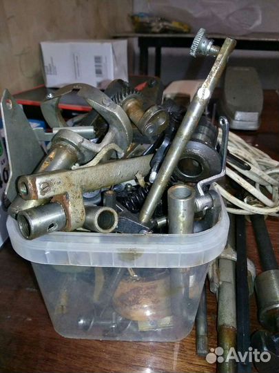 Запчасти для швейных машин радом, чайка, веритас