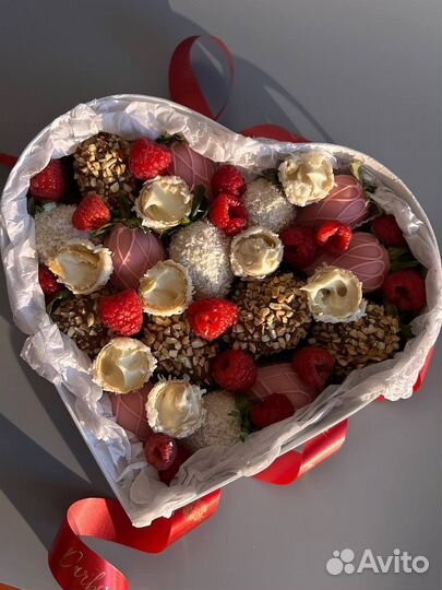 Клубника в шоколаде срочный заказ