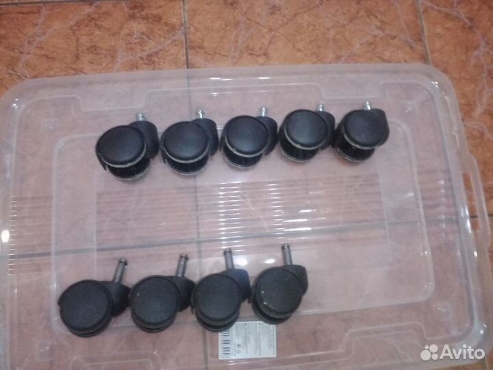 Колёса (ролики) мебельные б/у