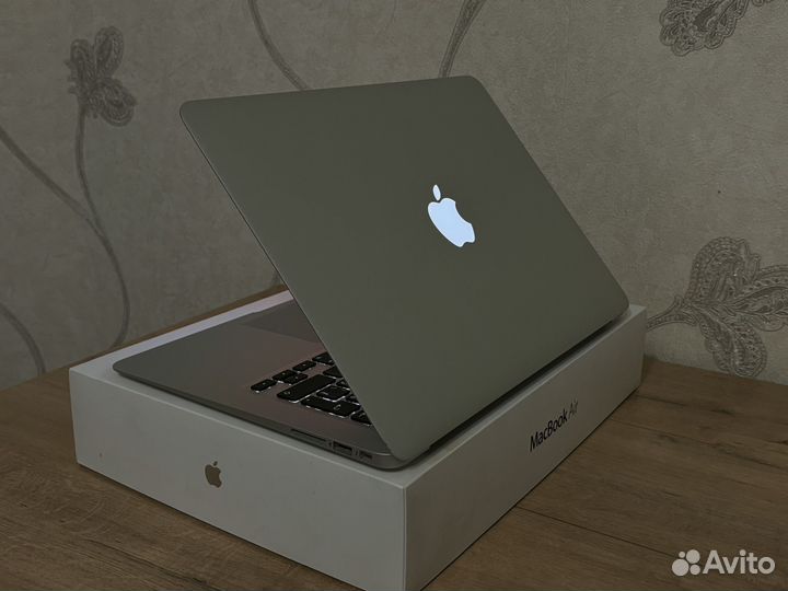 Apple MacBook Air 13 Core i5
