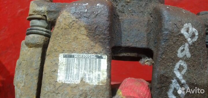 Ситроен С4 суппорт передний правый Citroen C4