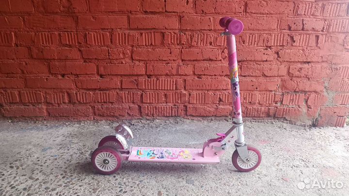 Самокат детский трехколесный