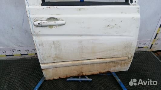 Дверь передняя правая mercedes benz vito W639 (2UK