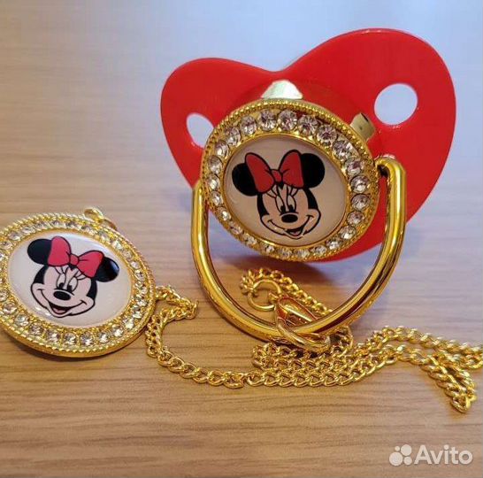 Соска пустышка со стразами