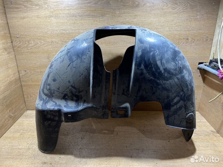 Подкрылок задний левый Volkswagen Touran 1704158