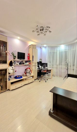 1-к. квартира, 40 м², 8/24 эт.