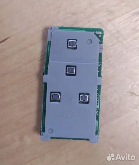 Смарт ключ Toyota Voxy Sienta Noah 2017+