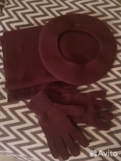 Берет женский, шарф, перчатки