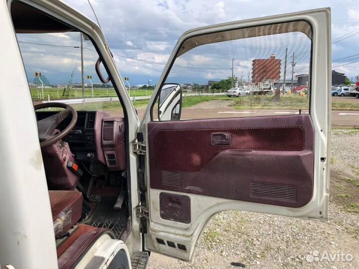 Кабина Isuzu Elf NHR55E 4JB1 1993