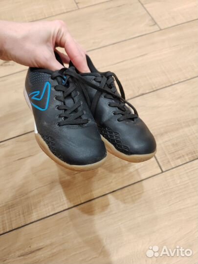 Бутсы, футзалки