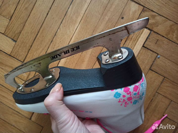 Коньки фигурные