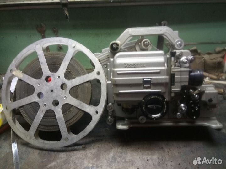 Кинопроектор Украина