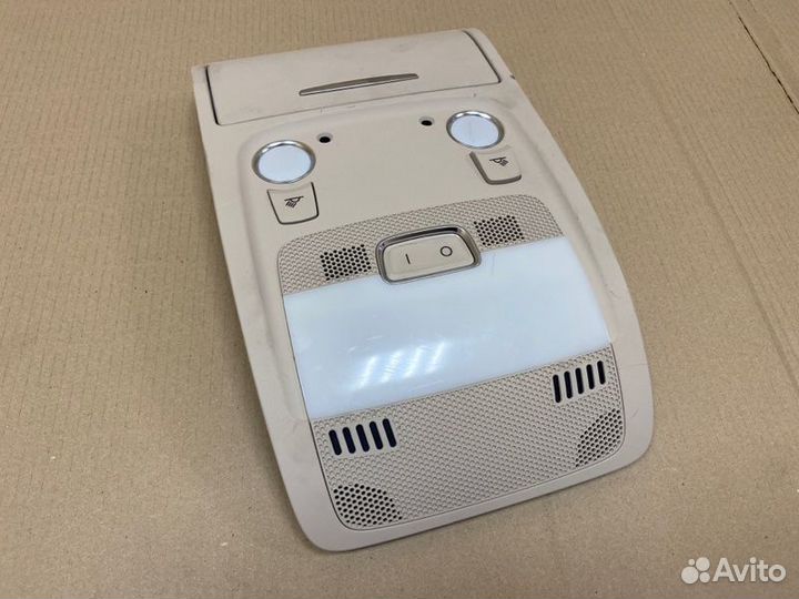 Плафон подсветки салона Audi A4 Allroad B8 CDN