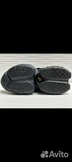 Кроссовки мужские 40 размер новые