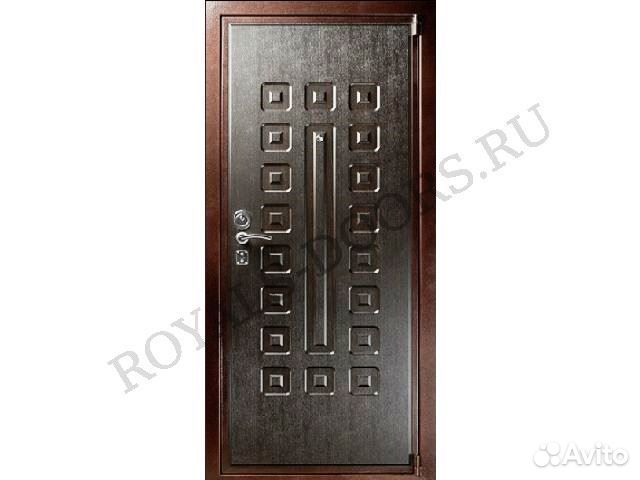 Металлическая трехконтурная дверь в квартиру и дом