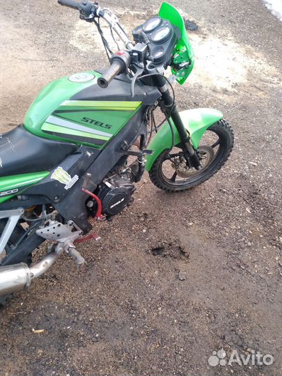 Мотоцикл raser 200