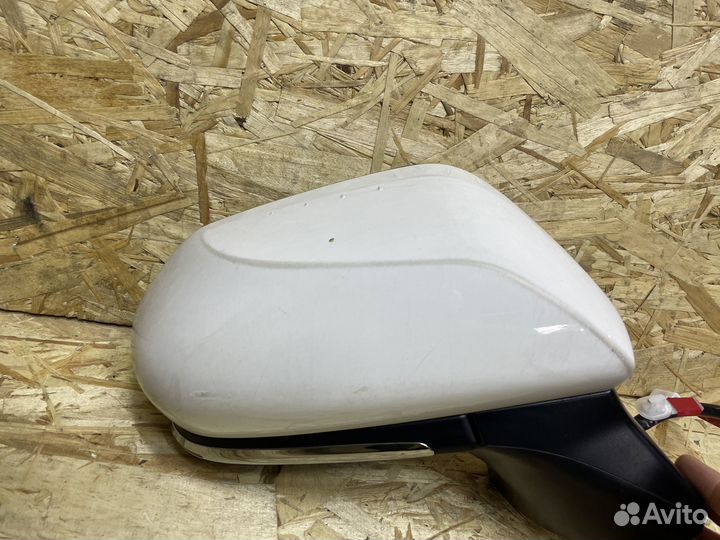 Зеркало правое 8 контактов Toyota Camry 75