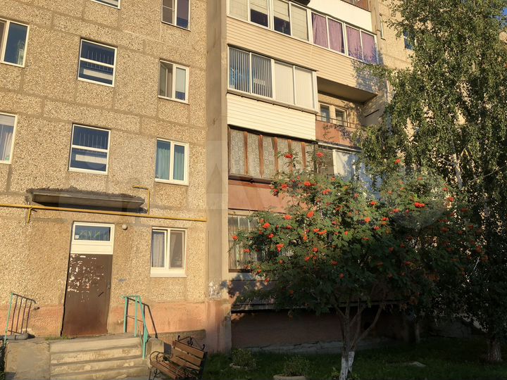 2-к. квартира, 48 м², 1/5 эт.