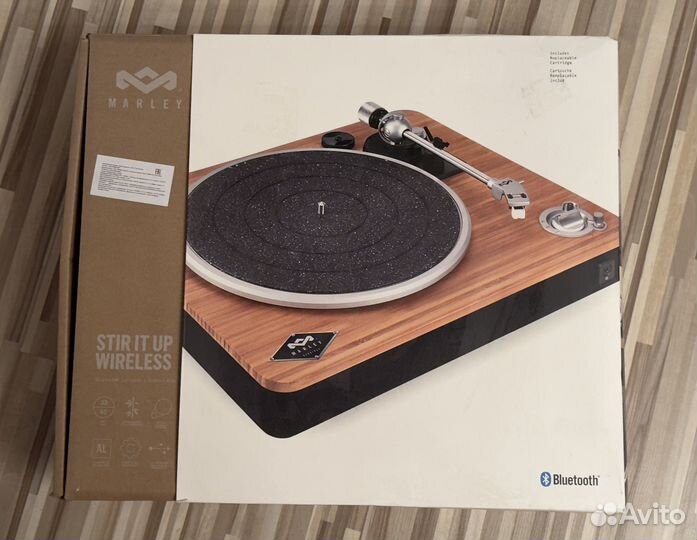 Виниловый проигрыватель Marley Stir It Up Wireless