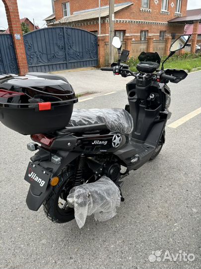 Скутер Танк 49сс (150сс)