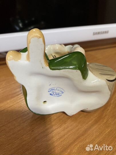 Статуэтка фарфоровая Казак с кувшином, Полонне