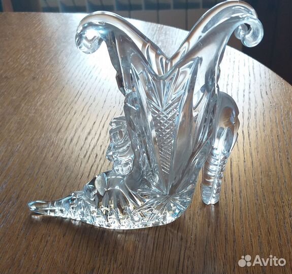 Конфетницы стекло, хрустальные рюмки, штоф