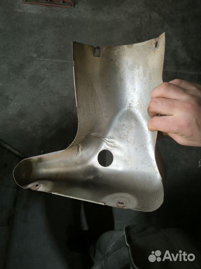 Отражатель выпускного коллектора vw polo 1.6