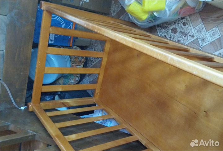 Продам детскую кроватку