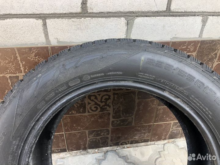 Nokian Tyres Hakkapeliitta R2 225/55 R17 101R