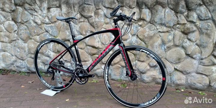 Карбоновый велосипед Giant FastRoad Comax 1 2016