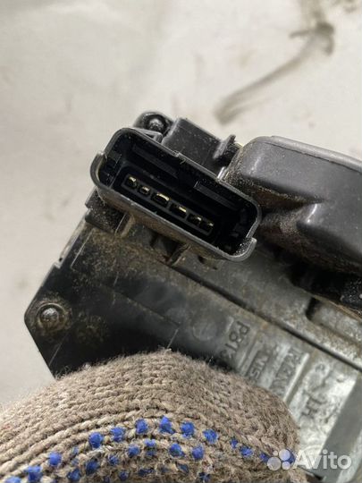 Замок двери передней левой Nissan Note (E11) I рес