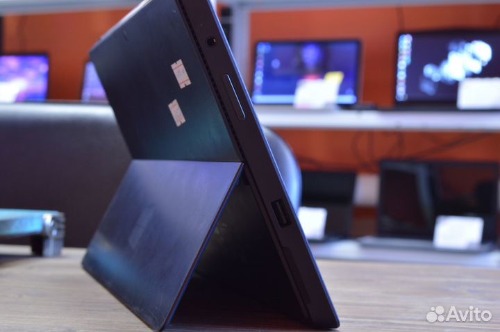 Планшет Microsoft Surface: i5/SSD128