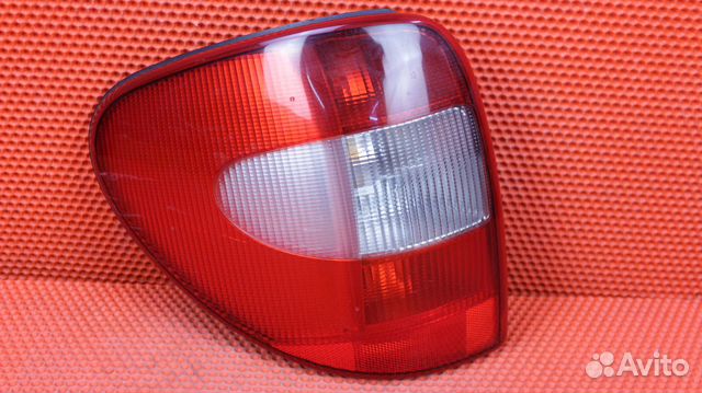 Фонарь задний левый Chrysler Grand Voyager GY EDZ