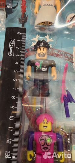 Roblox фигурки