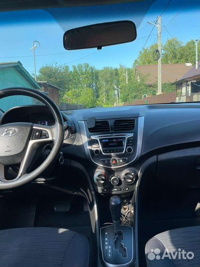 Hyundai Solaris 1.4 AT, 2015, 173 000 км