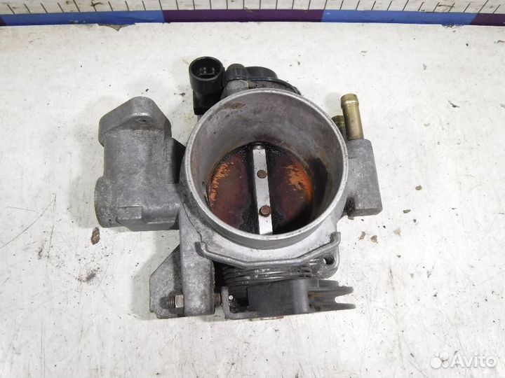 Дроссельная заслонка Opel Vectra B