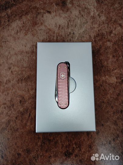 Victorinox Classic SD Precious Alox, Gentle Rose