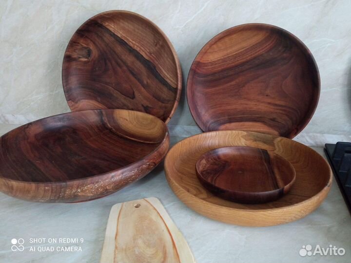 Тарелки из дерева разных пород