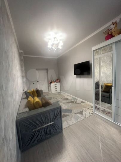 2-к. квартира, 60 м², 1/4 эт.