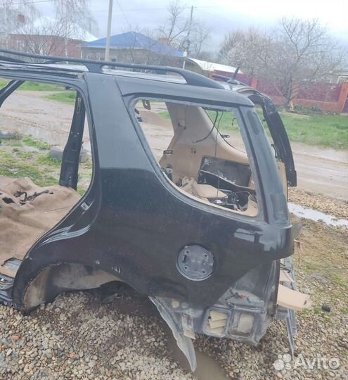 Задние крылья ml350