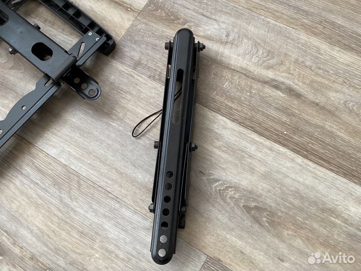 Кронштейн для телевизора