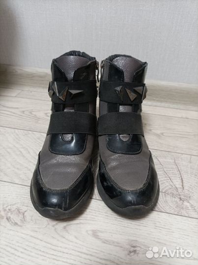 Ботинки