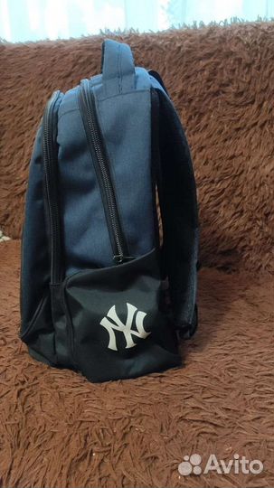 Рюкзак школьный